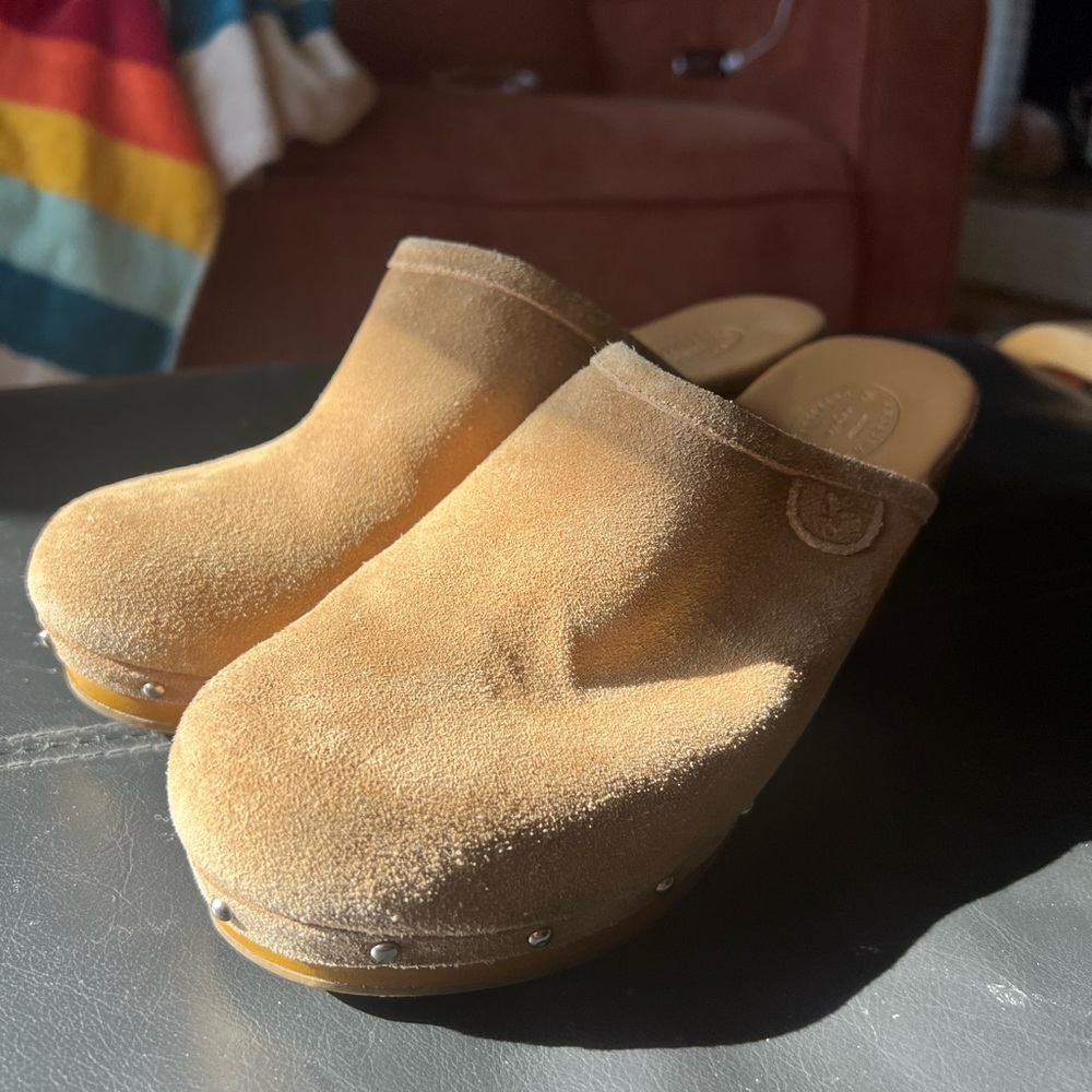 American Eagle Outfitters Brown Suede Mules